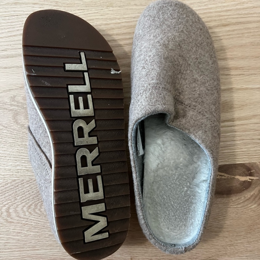 Merrell Wool Juno Clogs - Picture 2 of 5